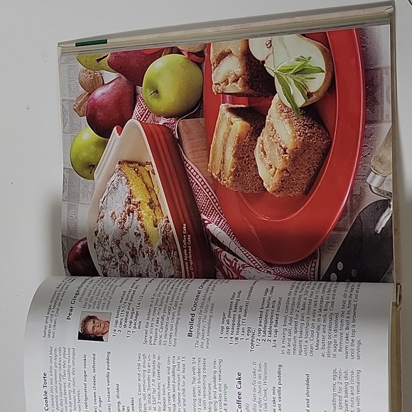 Taste of Home 2005 Quick Cooking Annual Recipes Cookbook-352 pages - 730 Recipes - Picture 5 of 6